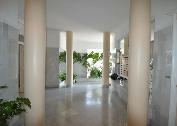 115 By The Sea * Nice